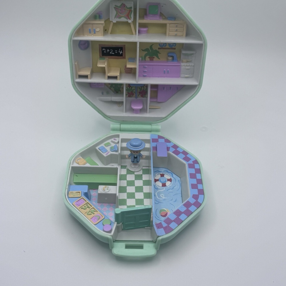Polly Pocket 1990 Polly's School Compact with Polly Doll - Picture 4 of 6